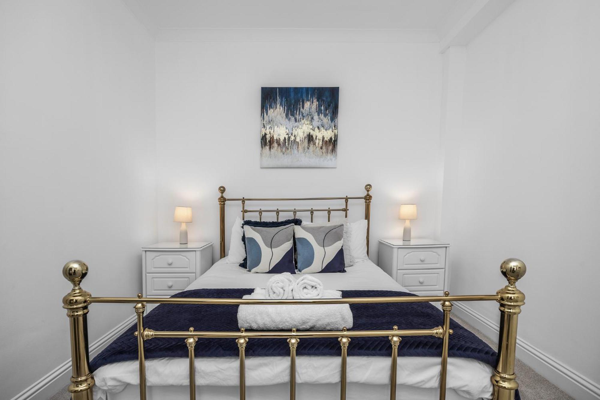 ברייטון 2 Bedroom Flat - With King Sized Beds, Netflix And Sky - Perfect For Contractors, Vacation Guests Or Those Relocating מראה חיצוני תמונה